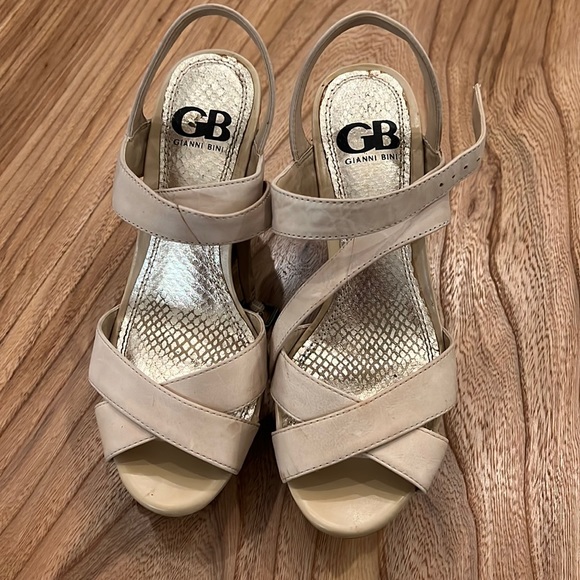 Gianni Bini Shoes Gianni Bini Shoes Size 6 Well Loved Poshmark